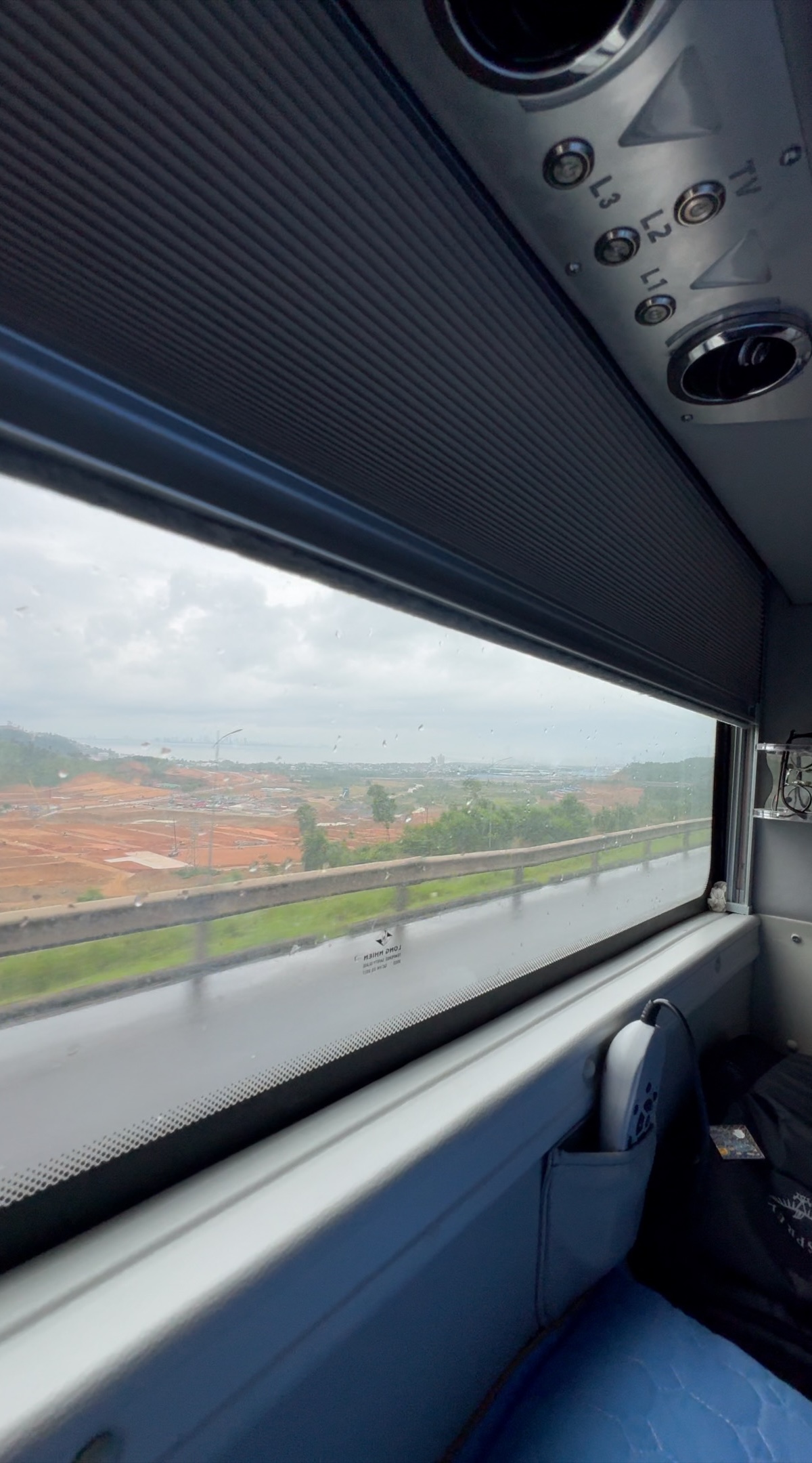 Read more about the article Natbussen til Da Nang