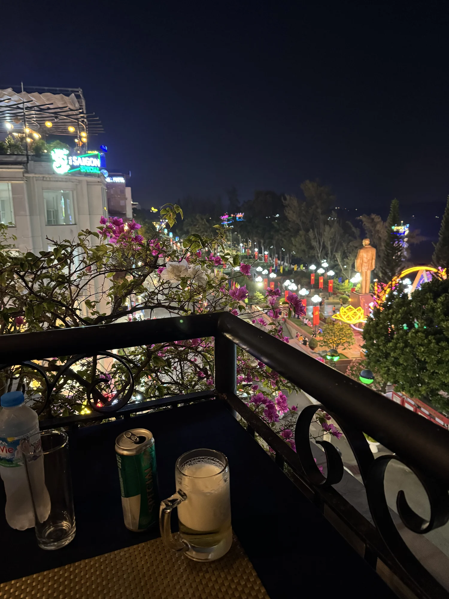 Can Tho by night